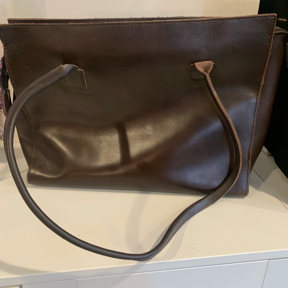 100% leather tote large
